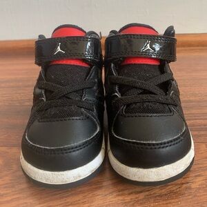 Toddler Nike Air Jordan Flight Club , Black/Red, Child’s 5C US